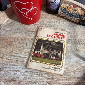Vintage Handbook of Home Security Mel Mandell Dell Purse Book